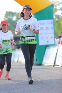 BIB: 1859, 2127
                            <button type="button" onclick="openModal(3654108)" class="btn btn-primary btn-sm float-right btn-popup" data-toggle="modal" data-target=".modal-high-quality">
                        <i class="fas fa-shopping-cart"></i> Add to Cart
                    </button>
                                            <button type="button" onclick="isThisMe(3654108, true)" class="btn btn-success btn-sm float-right btn-popup btn-isme hidden" data-toggle="tooltip" data-placement="bottom" title="นี่คือรูปของคุณใช่ไหม คลิกที่นี่เพื่อเอาเข้าอัลบั้ม">
                        <i class="fas fa-plus"></i> Add to album
                    </button>
                    <button type="button" onclick="isThisMe(3654108, false)" class="btn btn-warning btn-sm float-right btn-popup btn-isnotme hidden">
                        <i class="fas fa-ban"></i> Remove from album
                    </button>